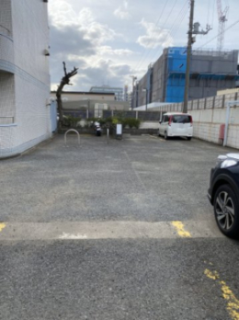 グランピア湘南205号室 駐車場