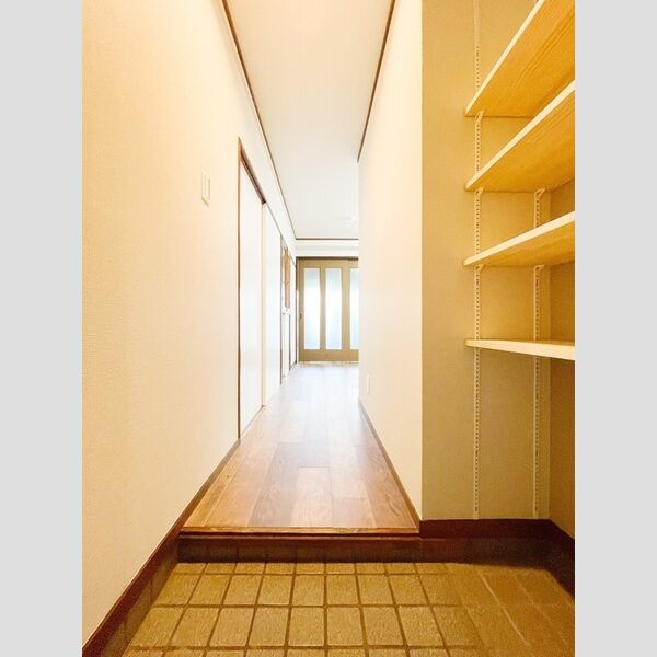 レジデンス金剛 玄関