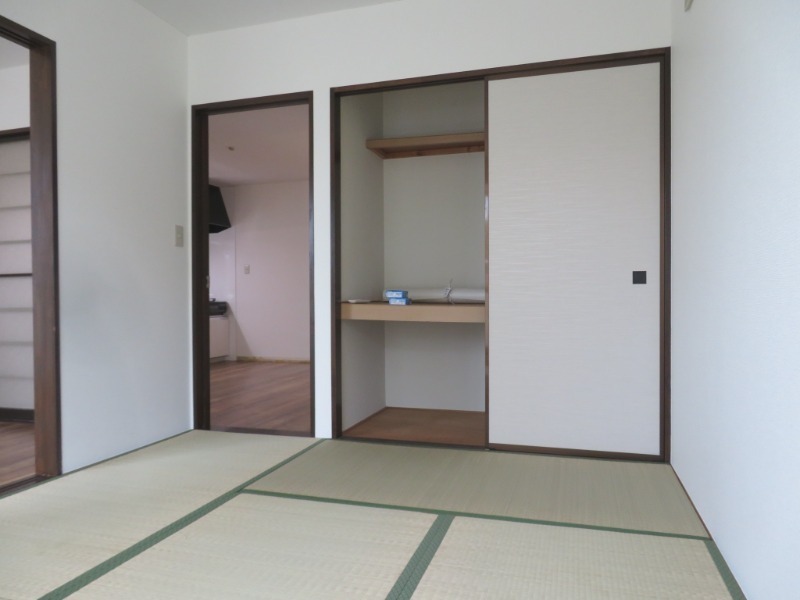 クレスト藤沢参番館1階 ＊別号室の写真となります。