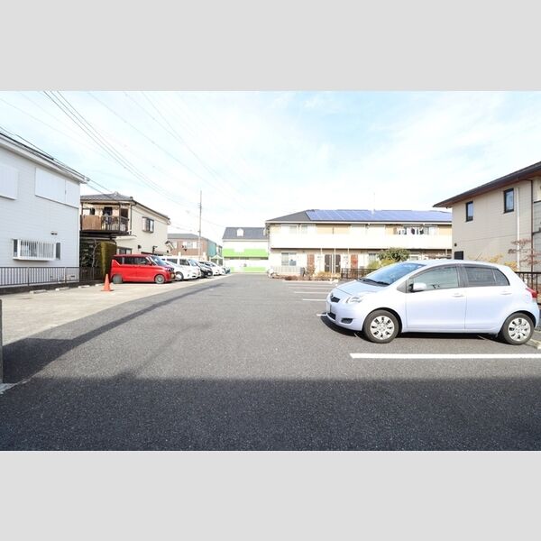 エスポワール 駐車場