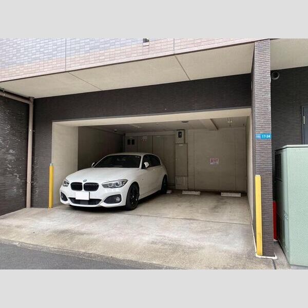 アイリス大森 駐車場