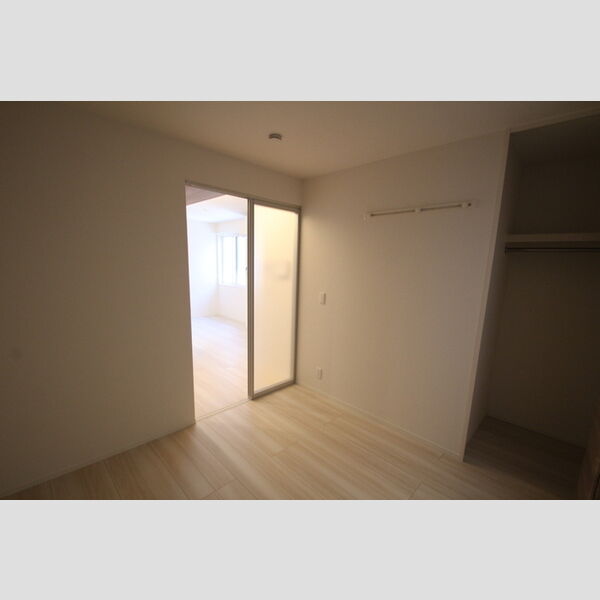 アヴァンス東日暮里205号室 洋室