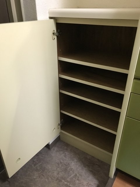 ハイタウン洗足池2階 靴入