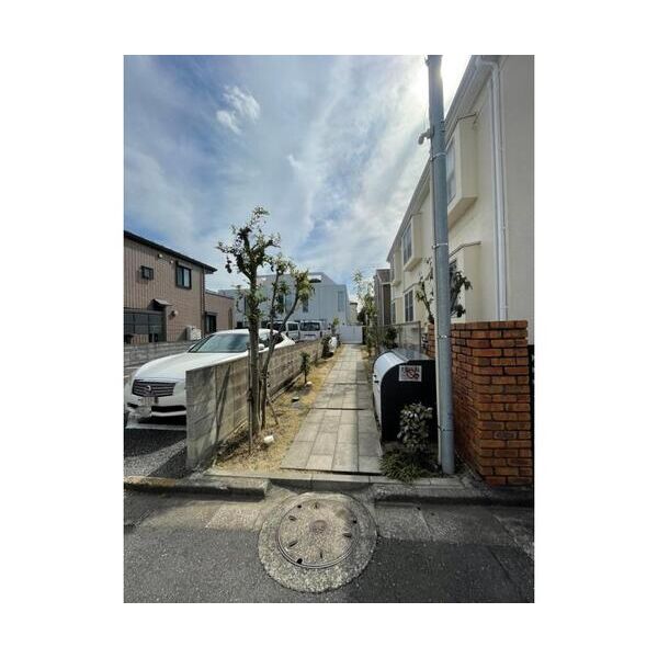 ニシオギソウ2号室 エントランス