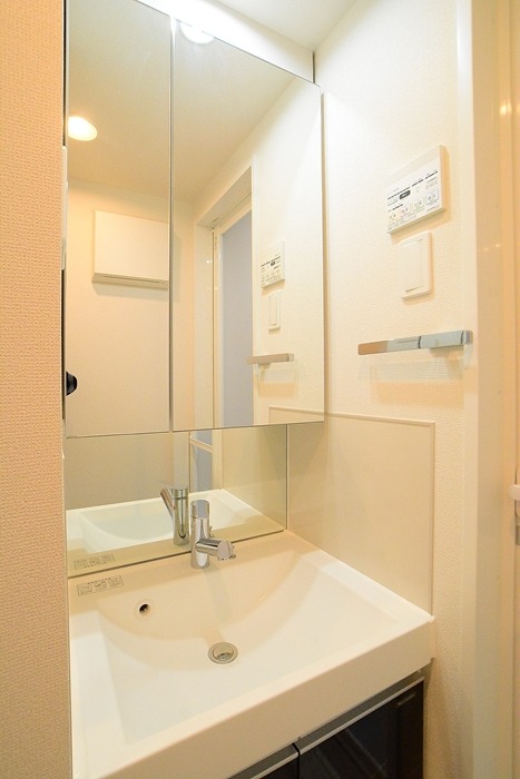 ステージグランデ千歳烏山アジールコート1階 洗面