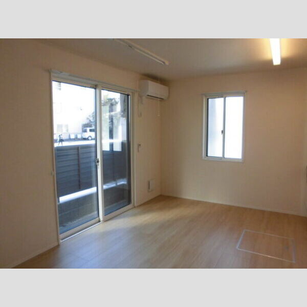 スターリィ・コート大倉山302号室 LDK10.7帖