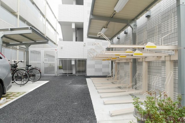 PREMIUM　CUBE　武蔵新田3階 外観