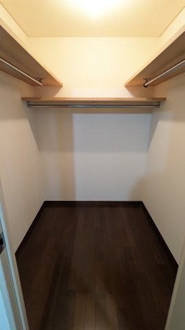 オークテラス105号室 収納