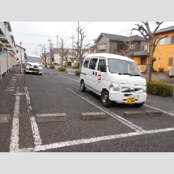 サンVパークⅡ・Ⅲ　Ⅱ202号室 駐車場