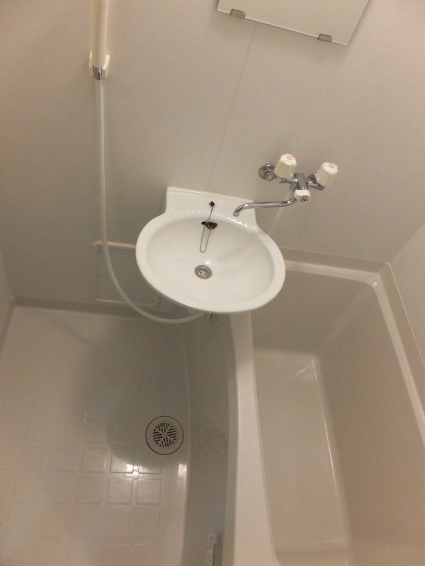 レオパレスアミティエ302号室 浴室換気乾燥機付。洗濯物も乾きます。
