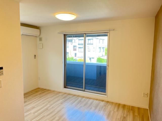 JIRO PERSIMMON（ジロー・パーシモン） リビング