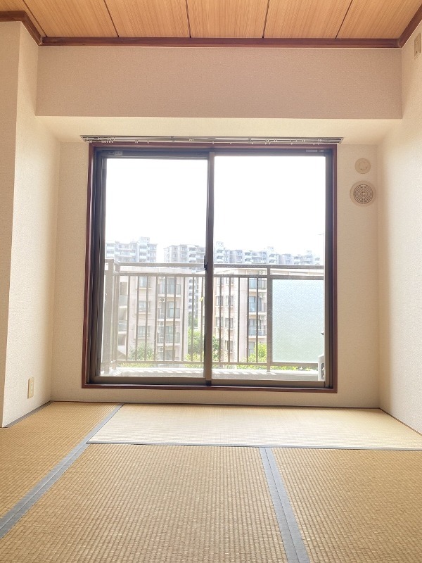 フローラ稲毛7階 ※別部屋の写真となります。