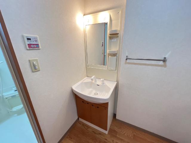 ガーデンヒルズNAKAYAMA参番館 洗髪洗面化粧台