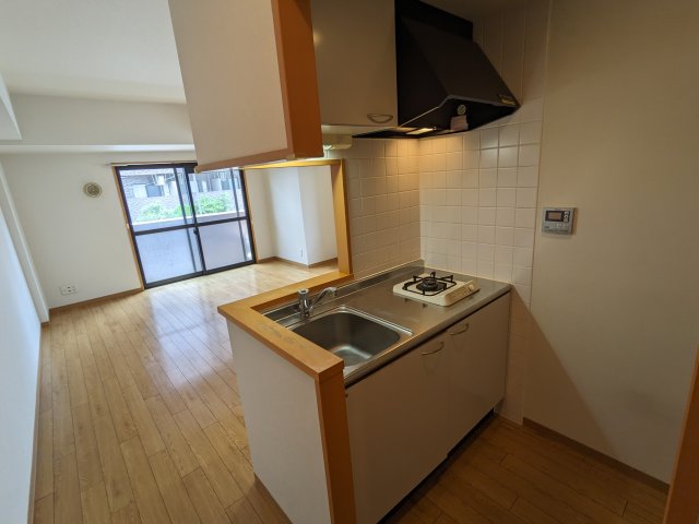 マーサプレアマールケイ401号室 キッチン