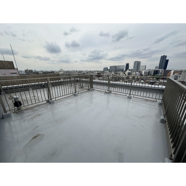 ダイナシティ新中野1203号室 開放感あふれるのルーフバルコニー付！