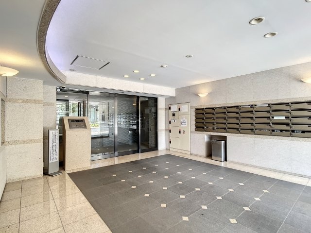 ルーブル白金高輪弐番館101号室 エントランス