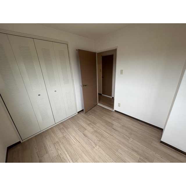 メゾン・ド・レーヴⅠ藤が丘301号室 内観