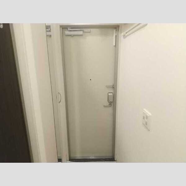 カーサグラナーテ 玄関