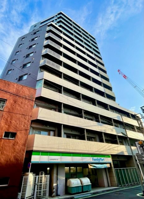 レジディア三軒茶屋6階 外観