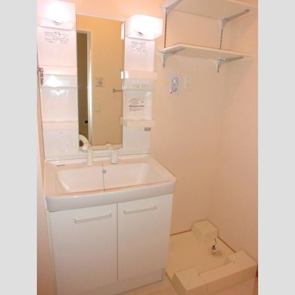 モンターニュ101号室 洗髪洗面化粧台