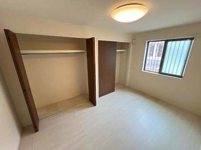 サルベージュ102号室 洋室