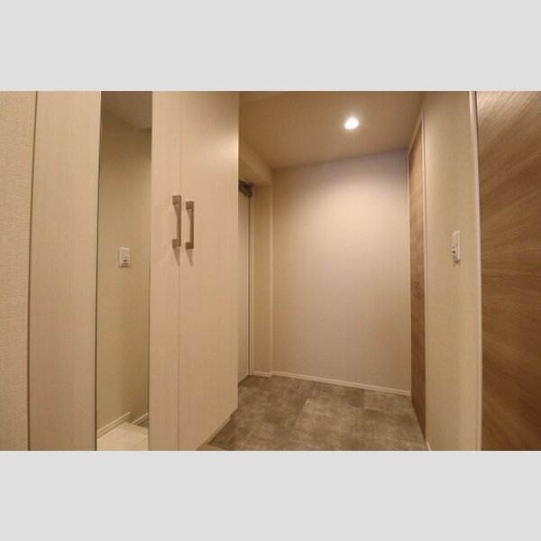 CLAIRE(クレア)201号室 玄関スペース(施工中)