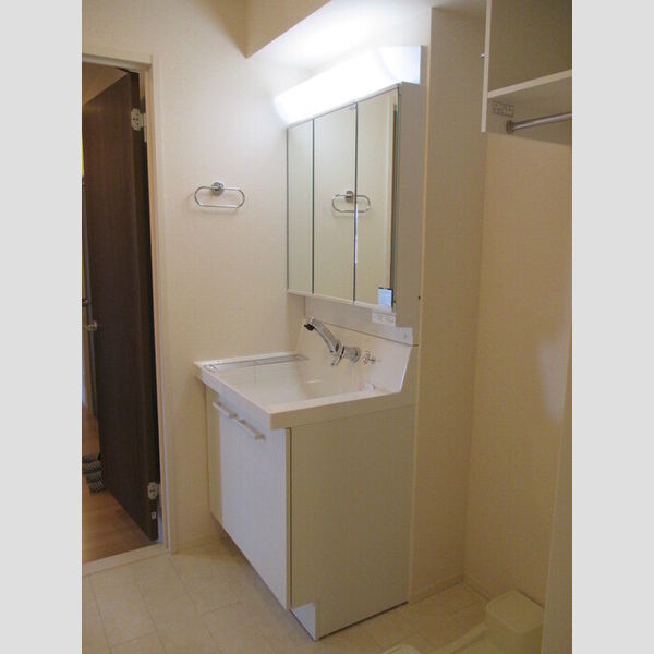 フィオーレ 洗髪洗面化粧台