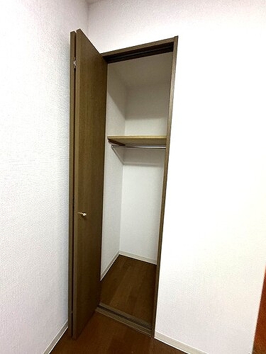 ハイツ南常盤台 クロゼット　※前回募集時撮影2023年10月