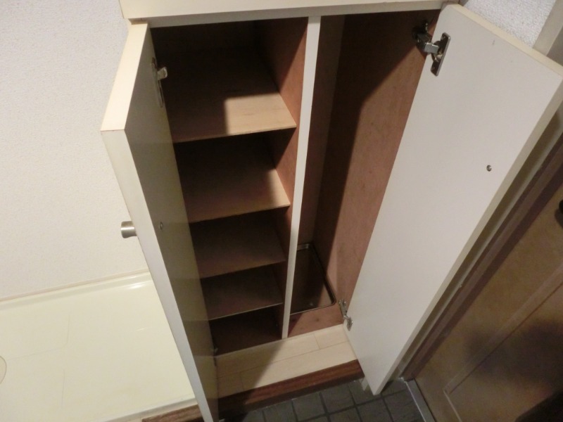 川崎アーバンリズ2階 収納