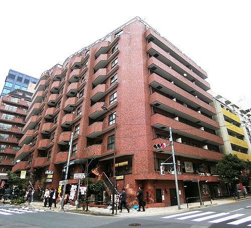 ライオンズステーションプラザ半蔵門4階 建物外観　※前回募集時2018年3月の写真