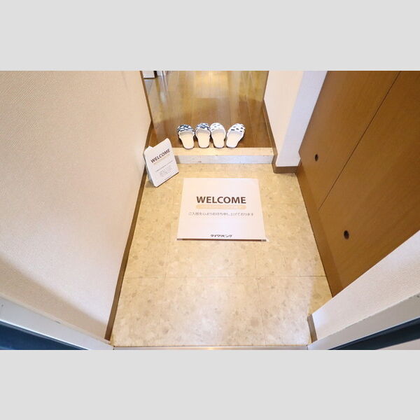 ルーチェ緑が丘　B217号室 玄関