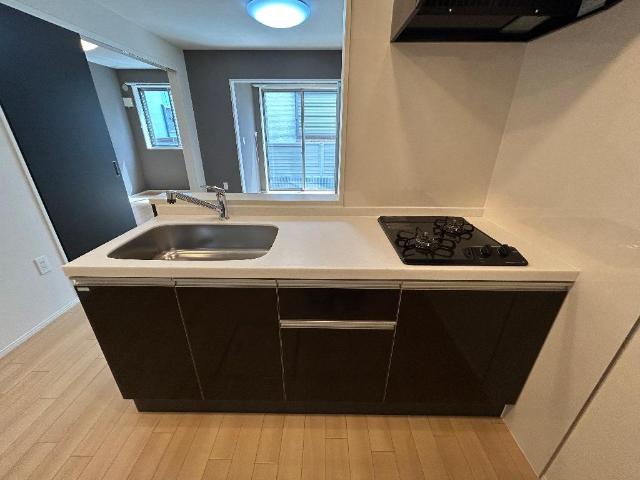 Ａｚａｌｉａ（アザリア）103号室 キッチン