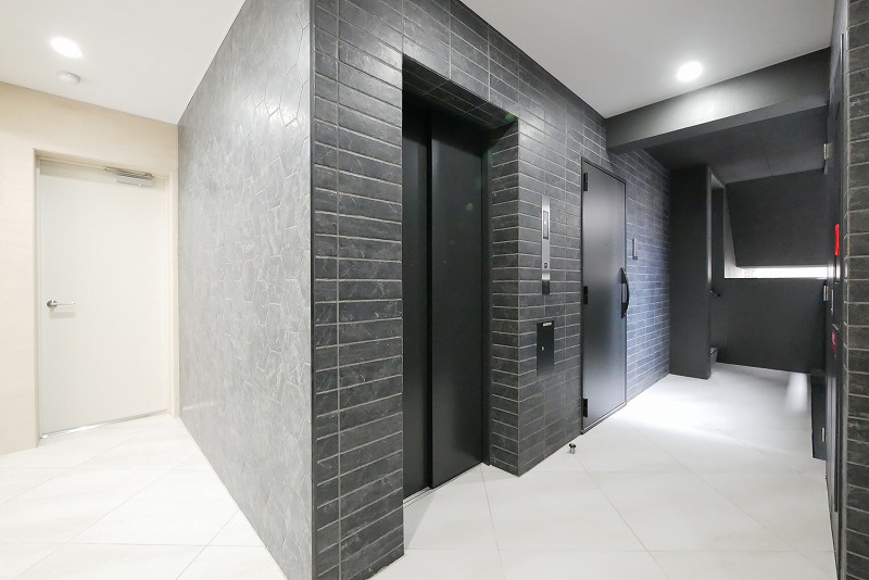 LUMEED横濱山手5階 外観