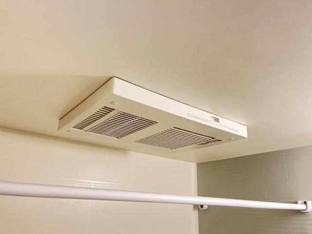 パピヨン・シャルム202号室 浴室乾燥機