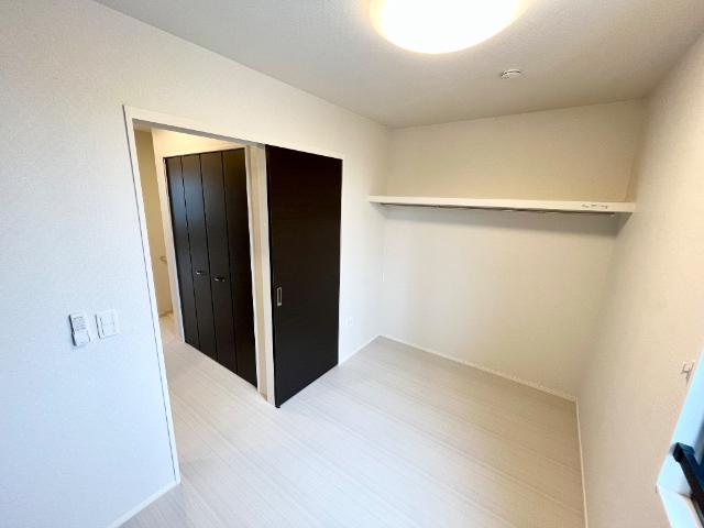 レヴメゾン神山五番館101号室 洋室（イメージ）