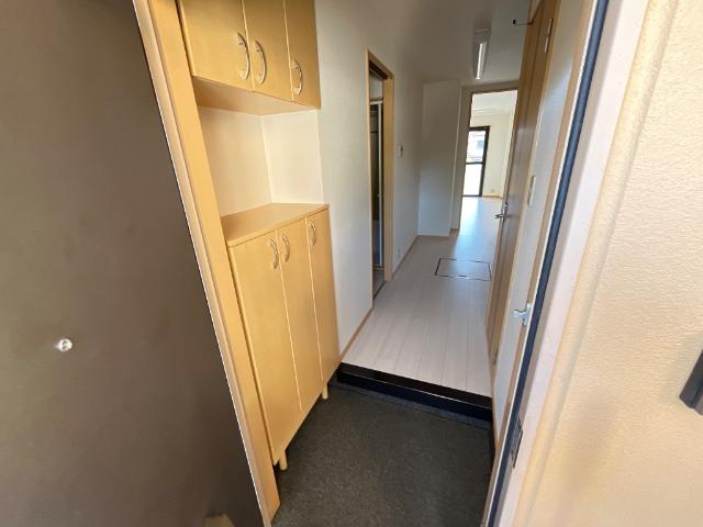 ローザ　オノモン 玄関