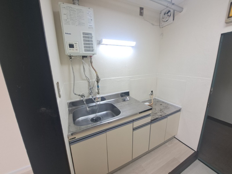 泉屋ビル3階 キッチン