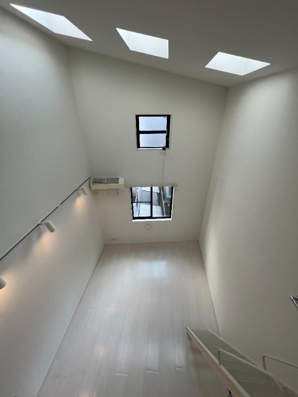 ＫＡＧＵＲＡＺＡＫＡ－ＭＹ 吹き抜けで空間にゆとりがあります。