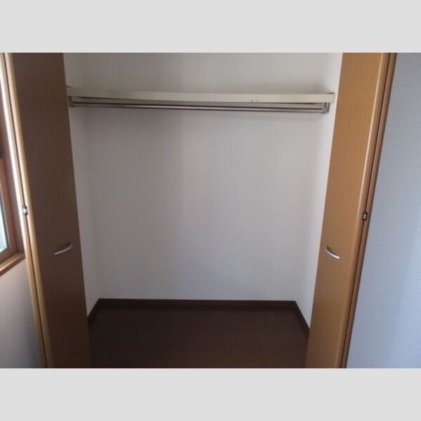 ユーカーサ クローゼット