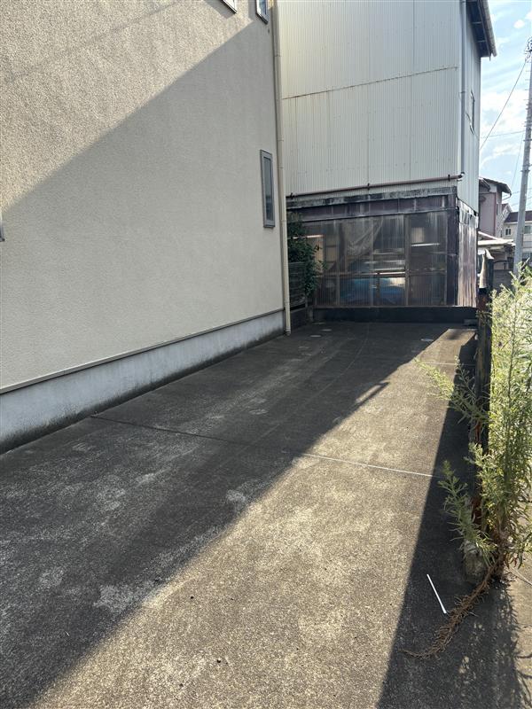 長津田戸建 駐車場