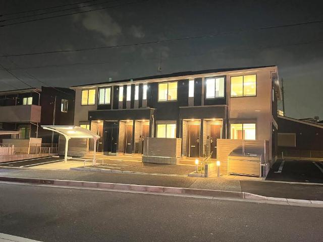 サンフォレスタ 外観写真（夜）