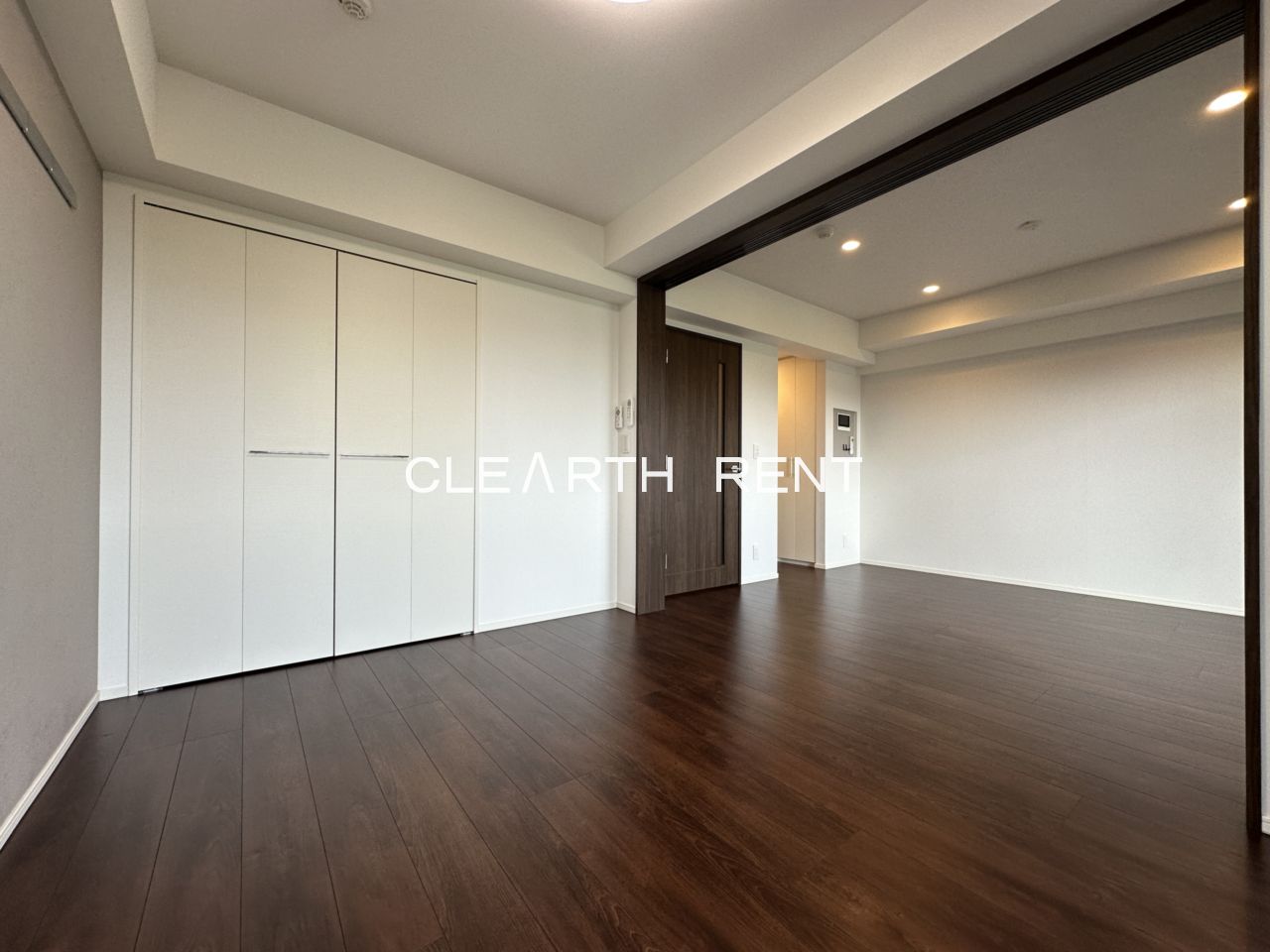 プラシア蒲田 ＴＨＥ ＧＲＡＮＤ ＲＥＳＩＤＥＮＣＥ5階 広々としたベッドルーム