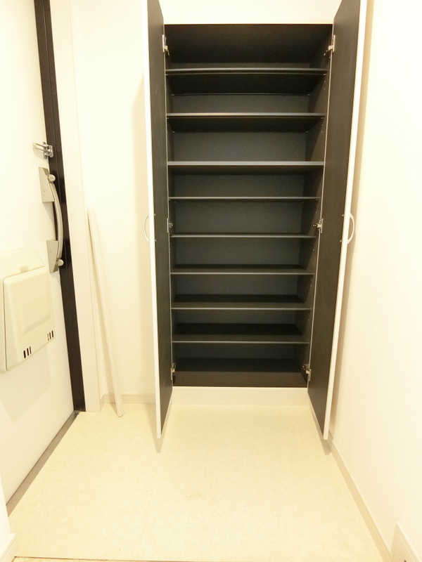 リブリ・THE SEED 日吉1階 玄関