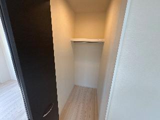 ベルコリーヌ八代205号室 クローゼット（イメージ）