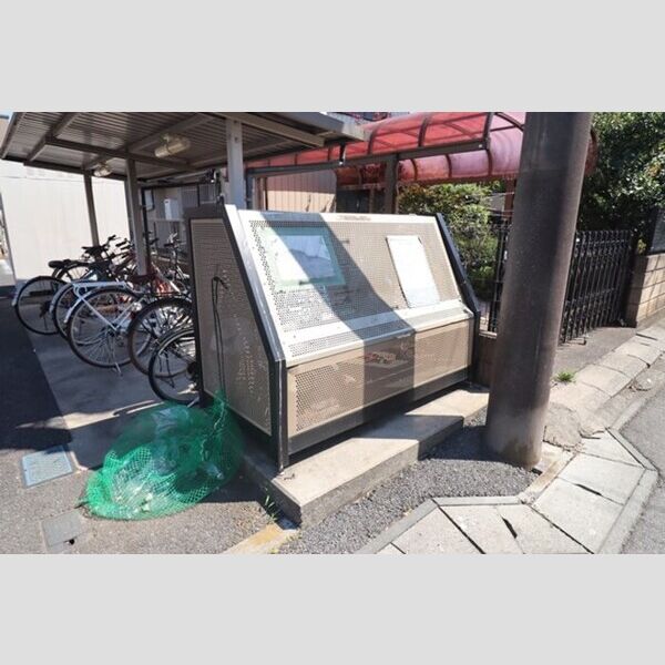 プルミエコート103号室 ゴミ置き場