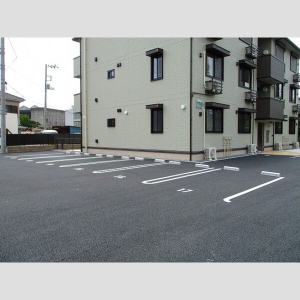 ガネーシャ　弐番館 駐車場