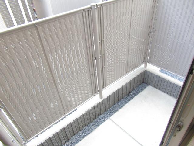 メゾン・ド・ルナ101号室 テラス