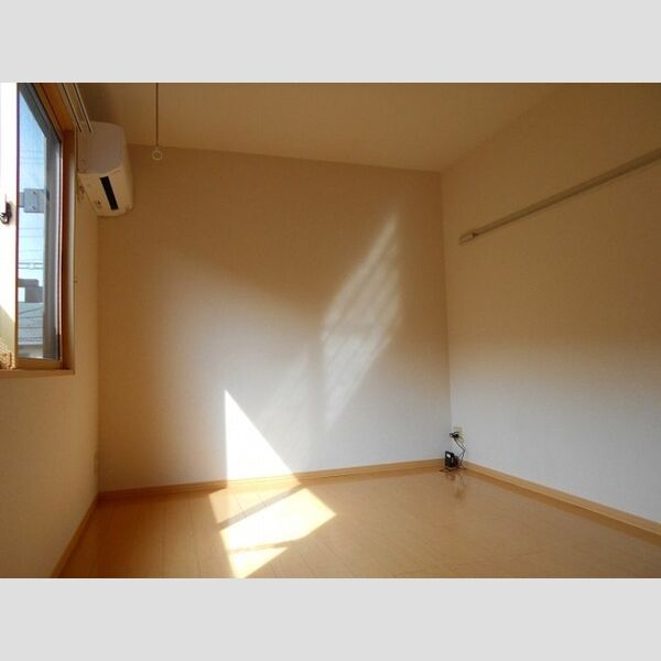 ドルフクレセント 参番館 洋室6帖