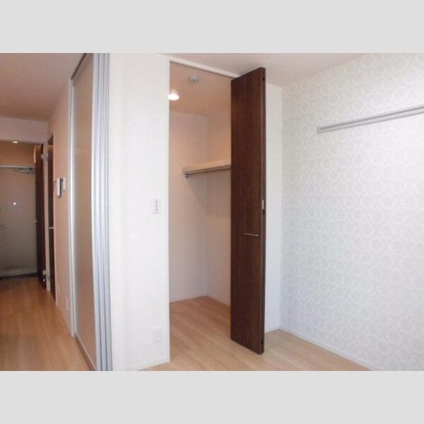 エヴァーラスティング熊谷104号室 ウォークインクローゼット