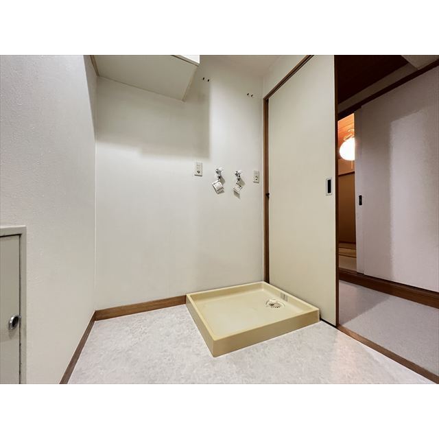 成城ハイム1号棟602号室 室内洗濯機置場